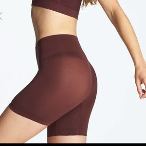 Shaper short. High waist, light & tight Size: M/L black